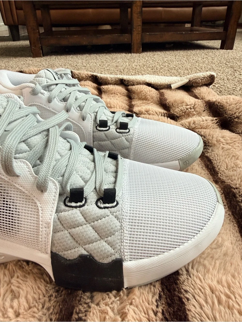 Nike LeBron Witness VIII white Black light smoke grey men’s 11